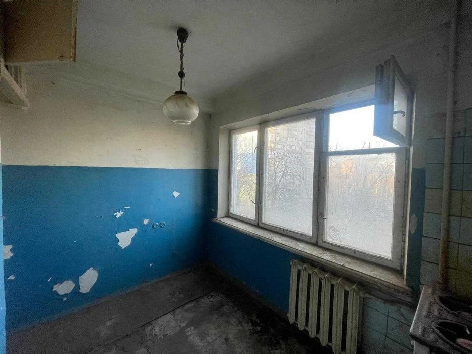 Продам 2 ком. 46 м2, Харьковское шоссе, 21/1, Дарницкий р-н,