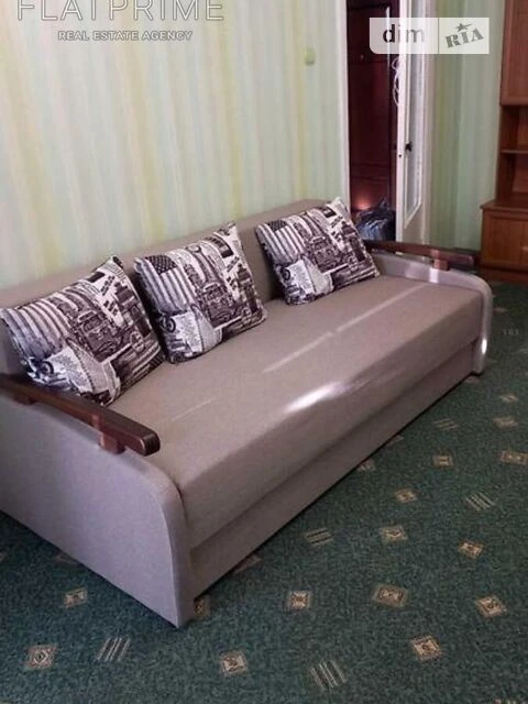Sale of 1-room apartment 36 sq. m. on Akademika Zabolotnogo St. 32