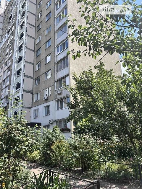 Sale of 2-room apartment 55.6 sq. m on European Union Avenue