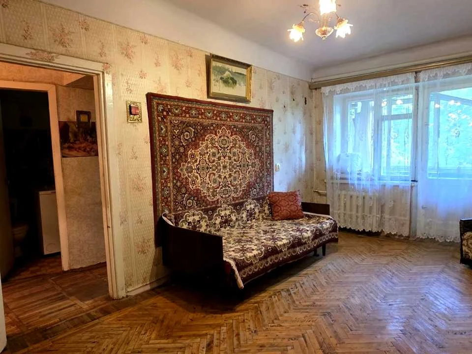 Apartment. Kharkiv, Kharkiv Divisions Street.