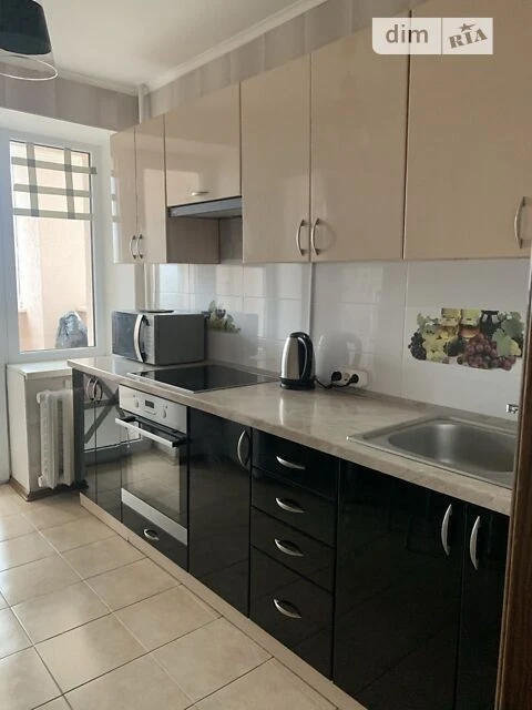 Sale of 1-room apartment 36.6 sq. m. on Borispolska Street 32 • ID