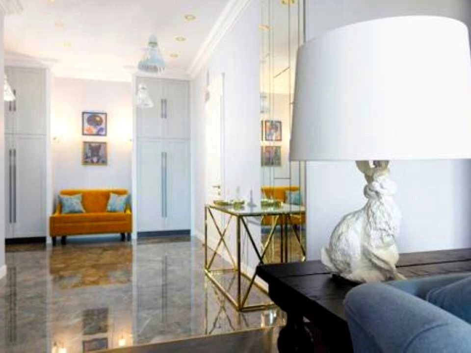 Apartment. Odesa, Dovzhenko St.
