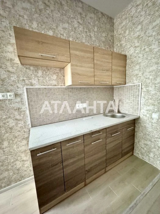 В продаже смарт-квартира с ремонтом и мебелью на Таирово.