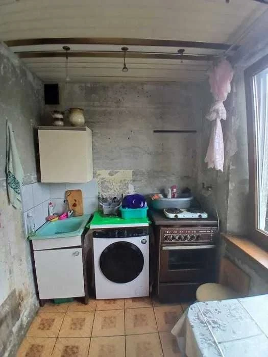 Three-room apartment for sale on Pobedy Avenue. Ludwig Svoboda Avenue. Alek