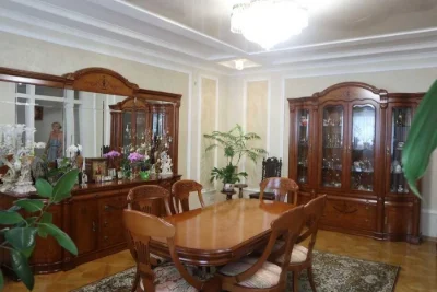 the house is in excellent condition. Sunny