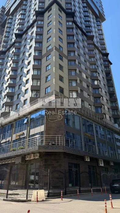 Продаж 2к квартири без ремонту, ЖК Delmar, вул. Андрія Верхо