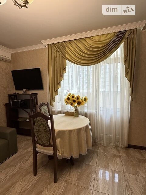 Sale of 2-room apartment 78 sq. m on Aviakonstruktoria Igora St.