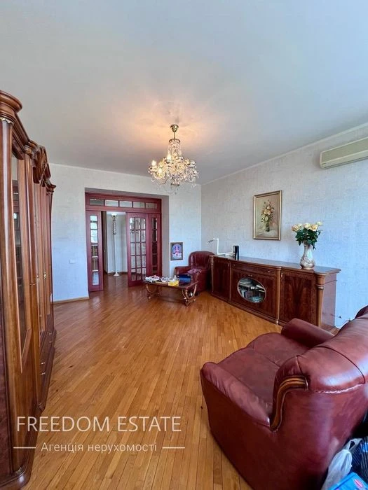 $88,500 ‼️3-room apartment in the Red Riding Hood residential complex‼️Center/South Station/