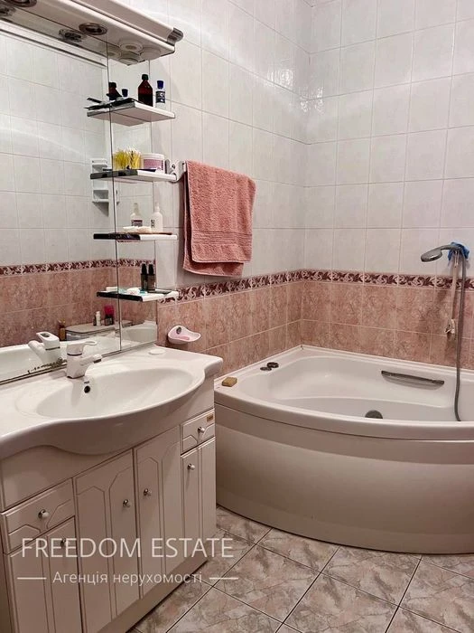 $88,500 ‼️3-room apartment in the Red Riding Hood residential complex‼️Center/South Station/