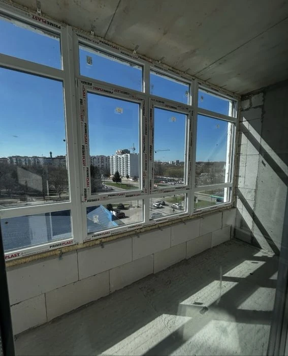 Продаж великої квартири 56м2