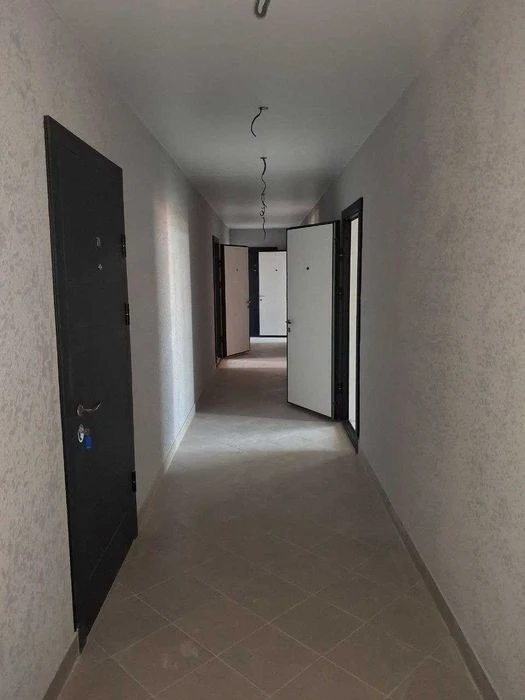 Продаж великої квартири 56м2