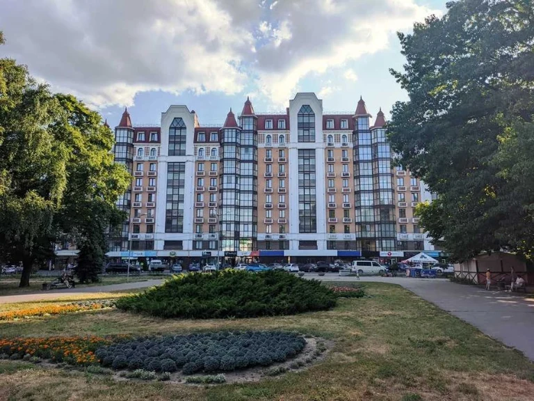 2-кімнатна квартира, новобудова, Центр