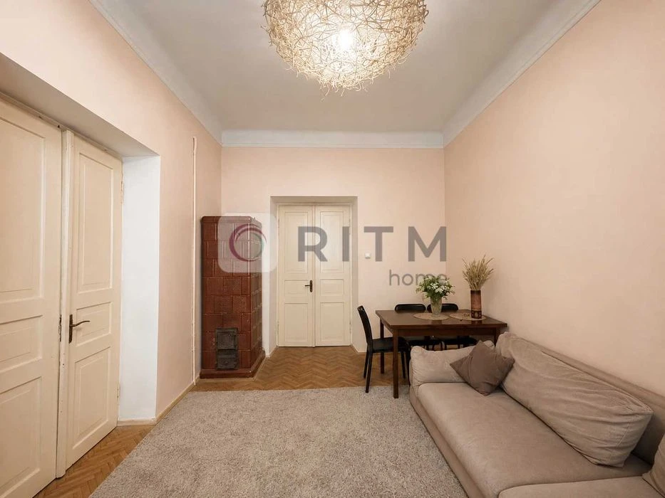 3-room apartment for sale in an Austrian building - Center (near Ma