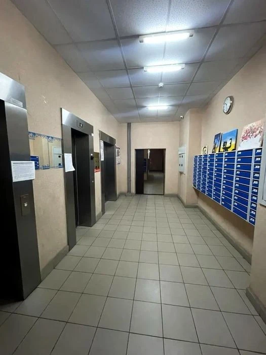 For sale. Two-room apartment. Residential complex Poznyaki -4a. Dragomanova 2A