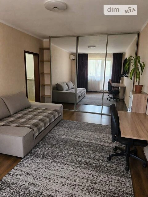 Sale of 2-room apartment 52 sq. m. on Kastusya Kalynovskogo St. 25