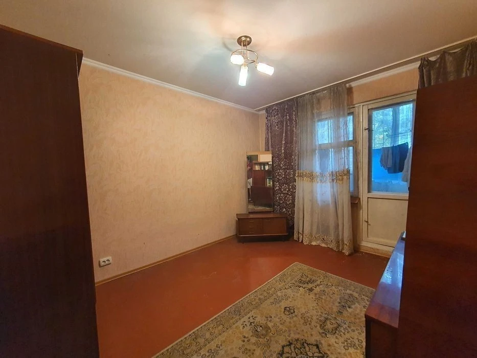 Two-room apartment for sale Kharkiv highway 146