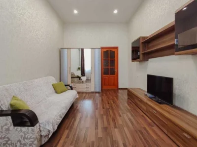 Sale of a 3-room apartment of 90 m², Mykhailovskaya Street, 24V