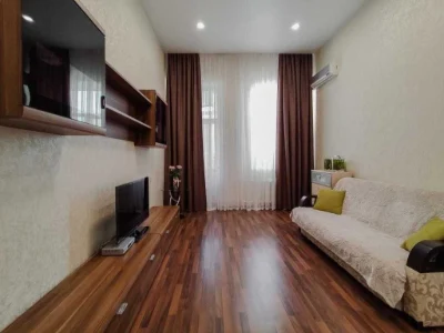 Sale of a 3-room apartment of 90 m², Mykhailovskaya Street, 24V
