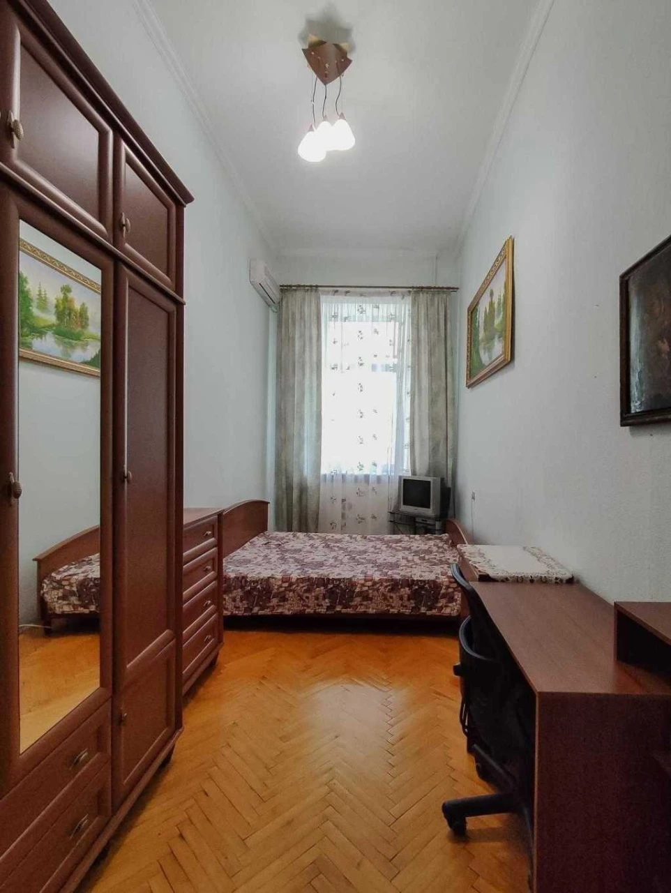 Sale of a 3-room apartment of 90 m², Mykhailovskaya Street, 24V