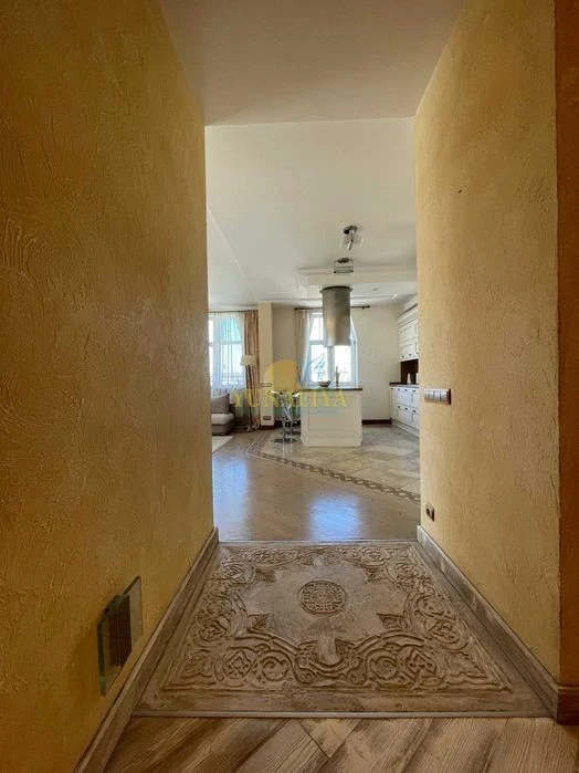 Sale! 3-room. Skovorody St., 6, Podil! No commission!