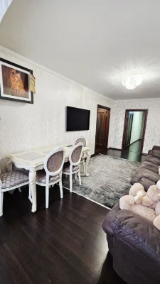 Продам 3кв. ж/м Победа-4, проспект Героев 11, капитальный ре