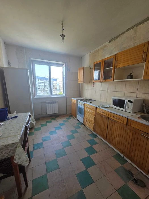 Продаж 3 к. кв. /кімнати окремі/, вул. Курузова, Бабурка.