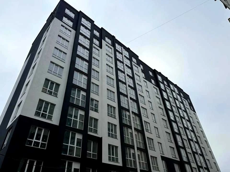 Квартира. Ивано-Франковск, Черновола ул., (Дом 2)