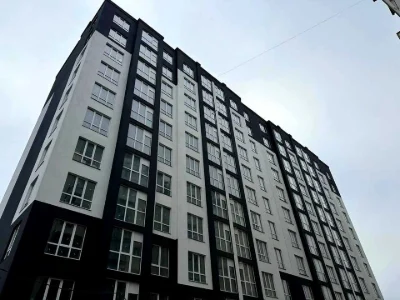 Квартира. Ивано-Франковск, Черновола ул., (Дом 2)