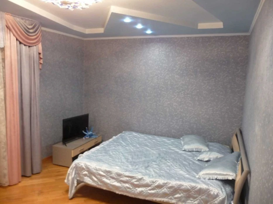 Urgent! 3-room apartment for sale with renovation, Obolon, Boga St.