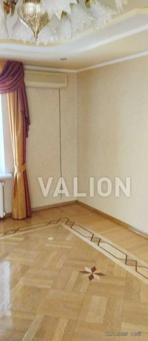 Urgent! 3-room apartment for sale with renovation, Obolon, Boga St.