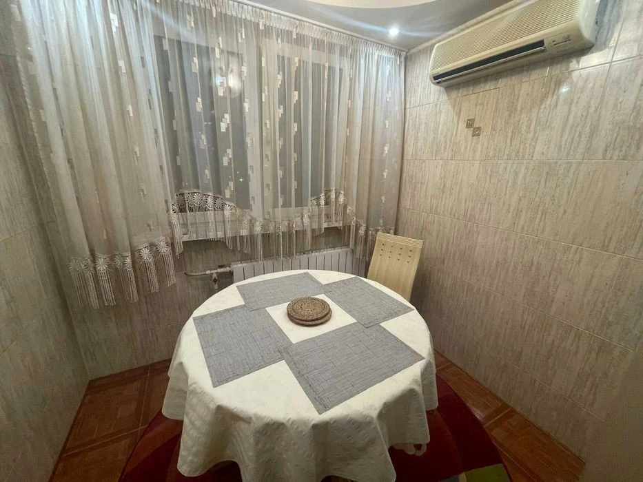 Urgent! 3-room apartment for sale with renovation, Obolon, Boga St.