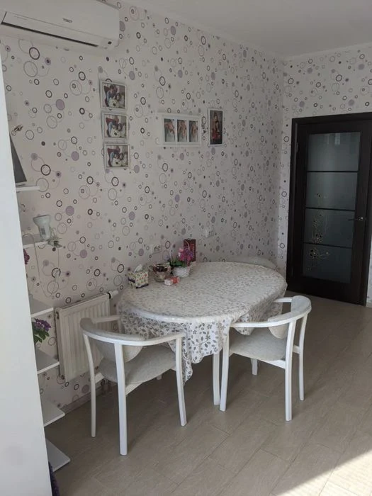 2-room apartment for sale, 72 sq m, Rohanska, 9 polyclinic, t
