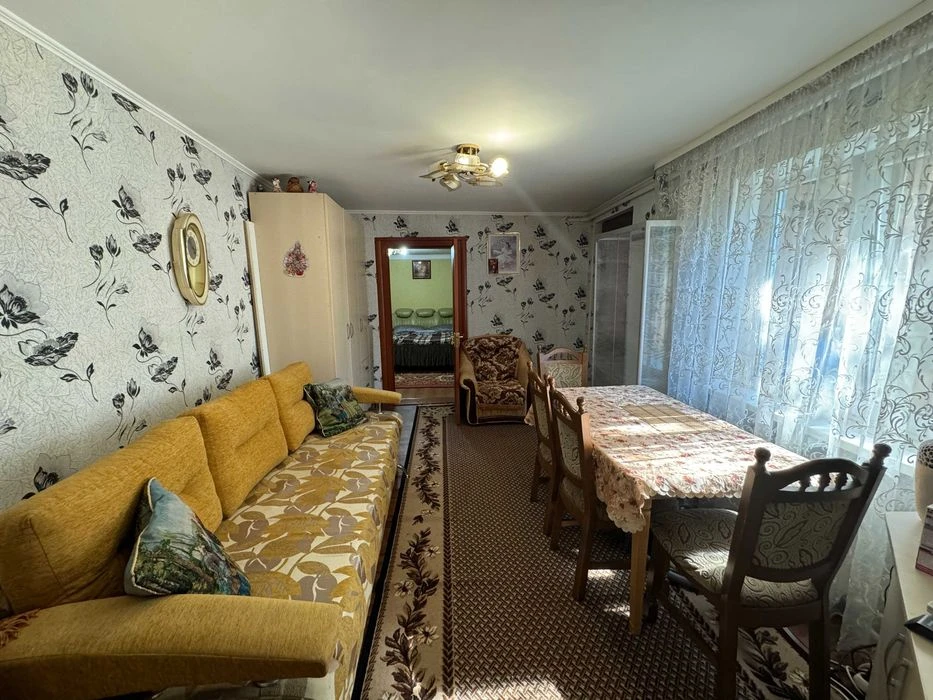 Продам частину будинку на 2 сім'ї по вулиці Чумацькій