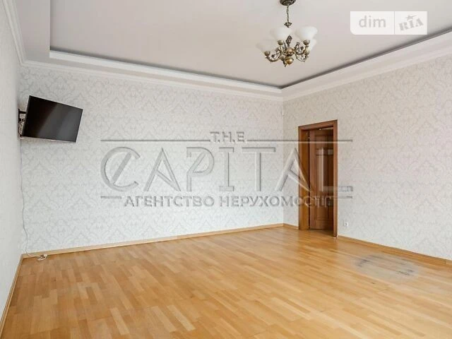 Sale of 2-room apartment 192 sq. m. on Konovaltsya Yevhena 32B street •