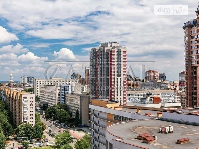Sale of 2-room apartment 192 sq. m. on Konovaltsya Yevhena 32B street •