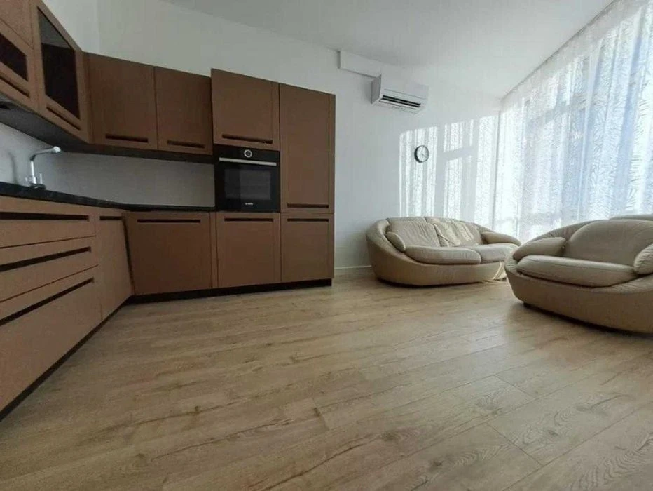 2-ком. с ремонтом и панорамными окнами. ЖК 50 Жемчужина. 1V3