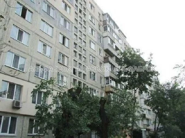 Sale of 2-room apartment 52 sq. m. on Yaroslava Ivashkevycha 5 street •
