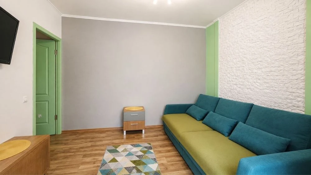 Selling the best 2-room apartment in Peremoha-6.