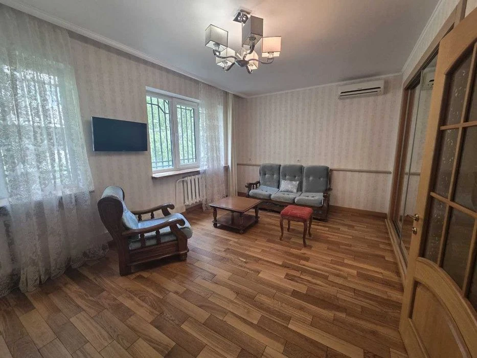 Продажа двухкомнатной квартиры переулок Дунаева/Французски.
