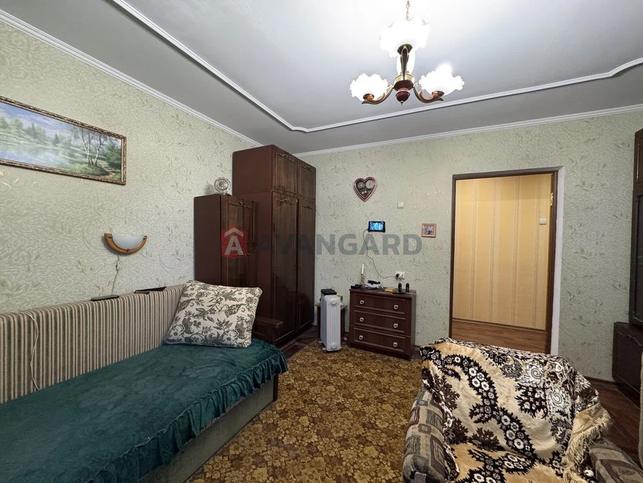 For sale 3 rooms Kyiv project/ Borodinsky