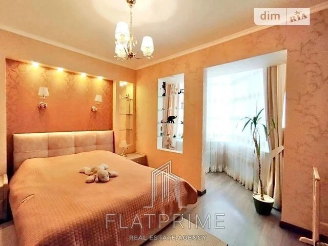 Sale of 3-room apartment 91 sq. m on Khmelnytska Street 10 • ID 3465