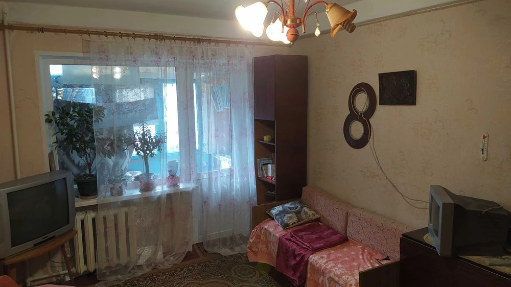 Однокімнатна у центрі вул. Кам'яногірськая, 14 від власника