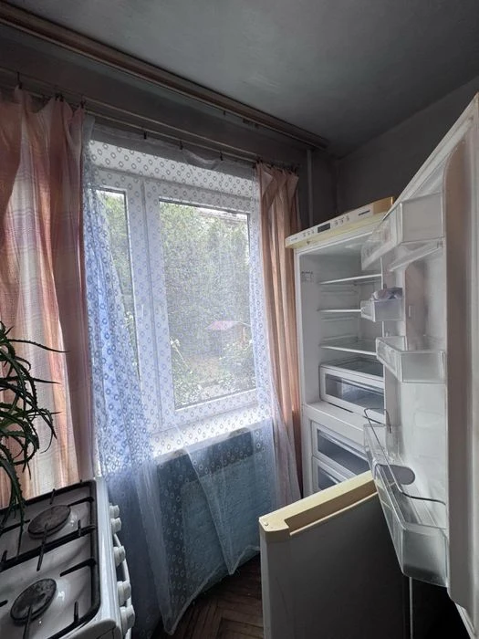 2 rooms for sale in the center
