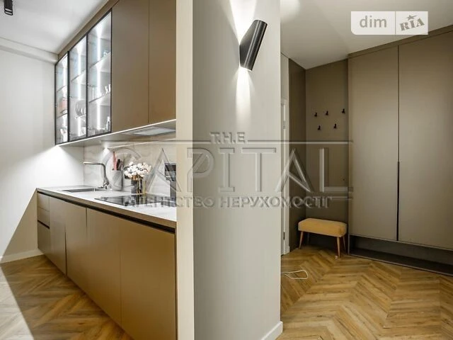 Sale of 1-room apartment 50 sq. m. on Mykhaylo Maksimovicha st. 24 •