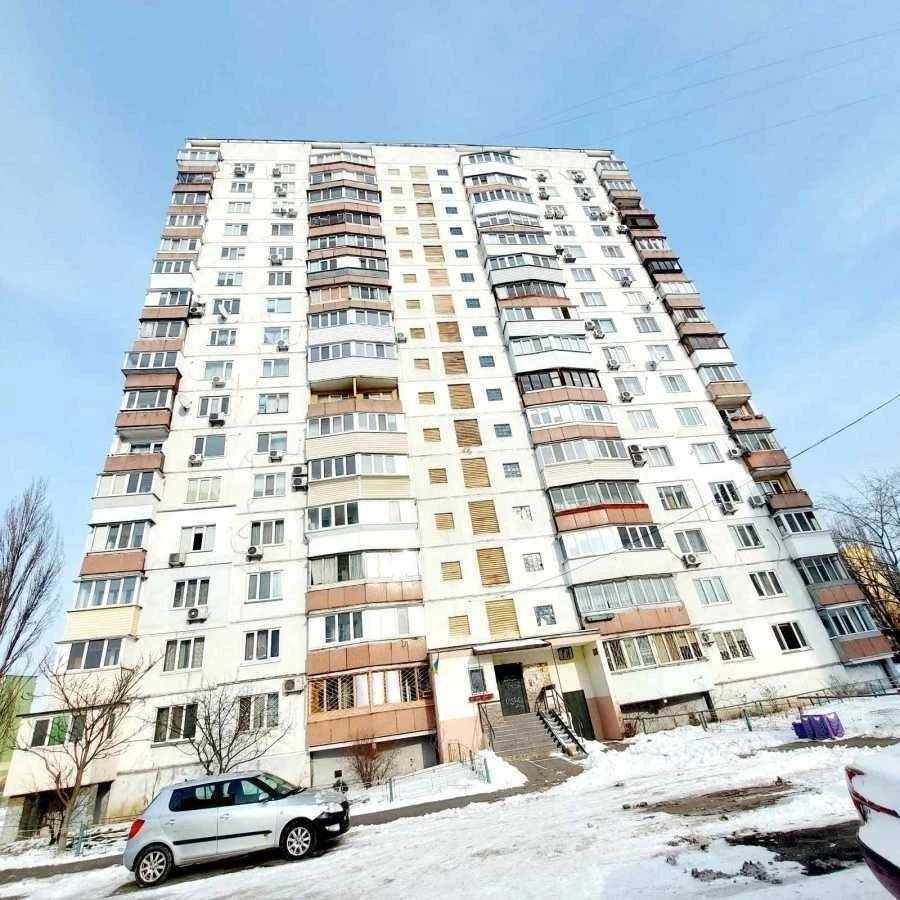 Sale of 3-room apartment 70 m², Heroev Stalingrada avenue