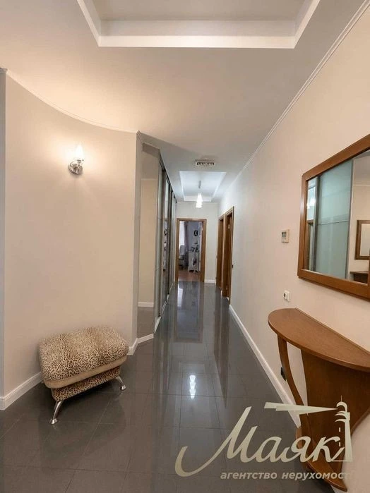 3-room apartment for sale in the residential complex Novopecherski Lipky, Zvirynetska, Pec