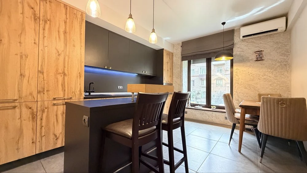 Пространство 2х комн.кв. 67 м² (в р-не Мира)