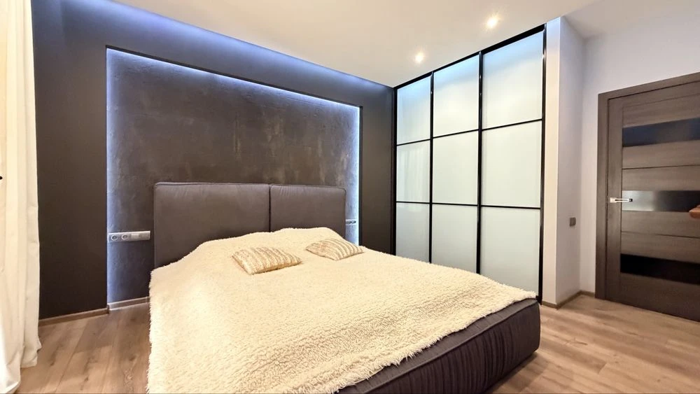 Пространство 2х комн.кв. 67 м² (в р-не Мира)