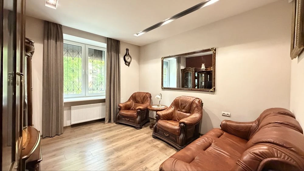 Пространство 2х комн.кв. 67 м² (в р-не Мира)