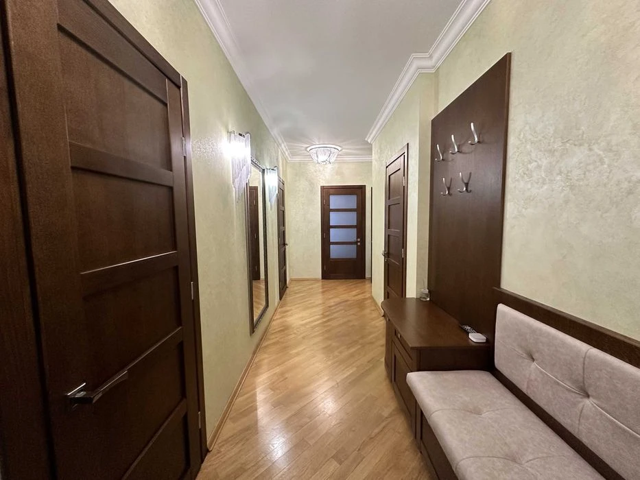 Гольфстрим, 2к 105м с кухней 36м. Полная комплектация. Парки